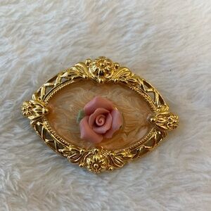 Brooch Pin with Raised Pink‎ Rose Intricately Framed Vintage